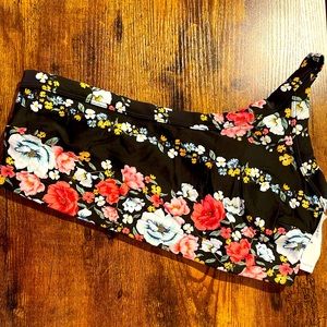NWT Old Navy One Shoulder Floral Bikini Top Size Medium